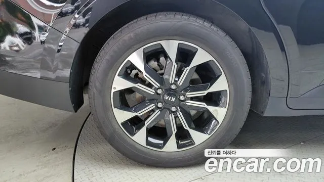 Kia Carnival 2021 thumb 5
