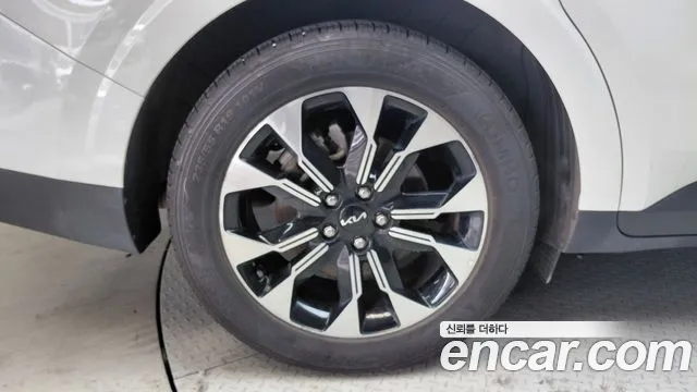 Kia Carnival 2021 thumb 5