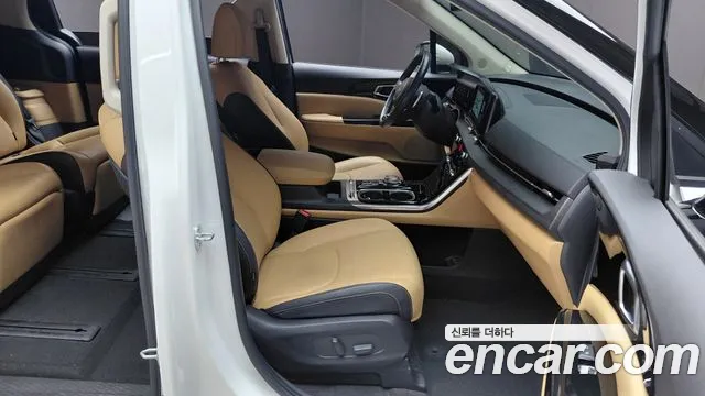Kia Carnival 2021 thumb 10