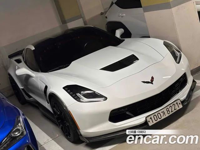 Chevrolet Corvette 2018 thumb 3
