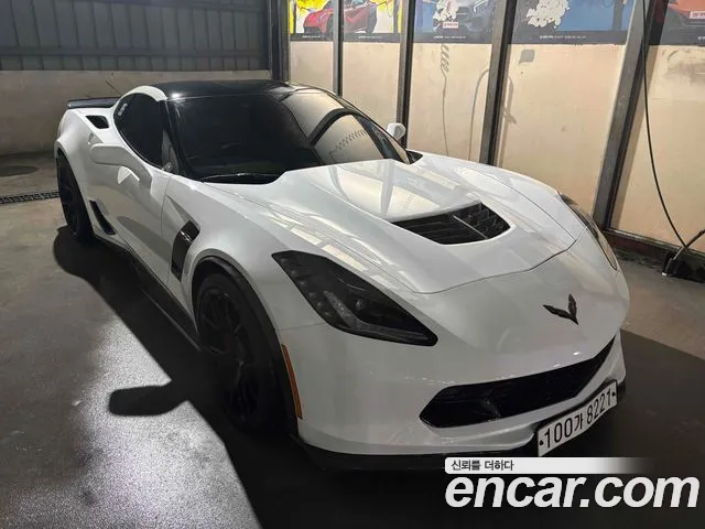 Chevrolet Corvette 2018 thumb 5