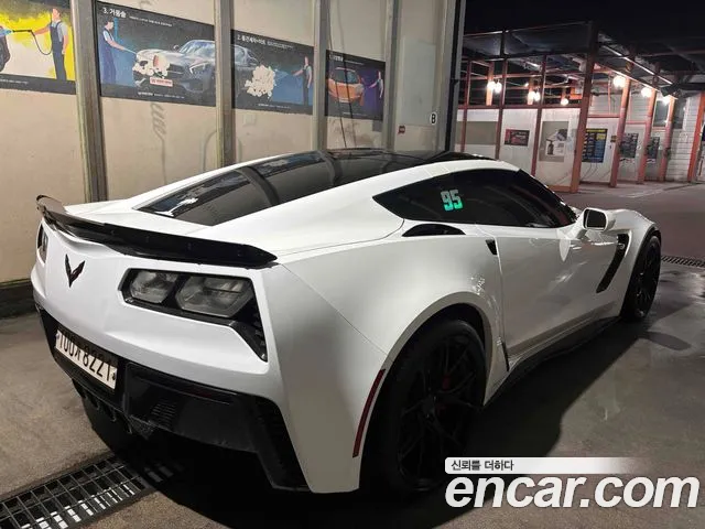Chevrolet Corvette 2018 thumb 7