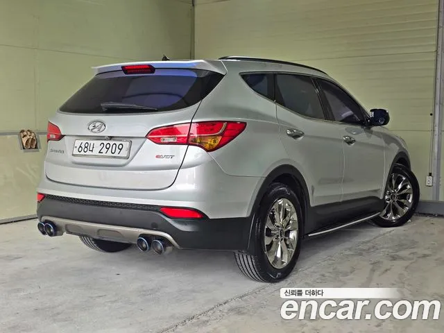 Hyundai Santa Fe 2013 thumb 6