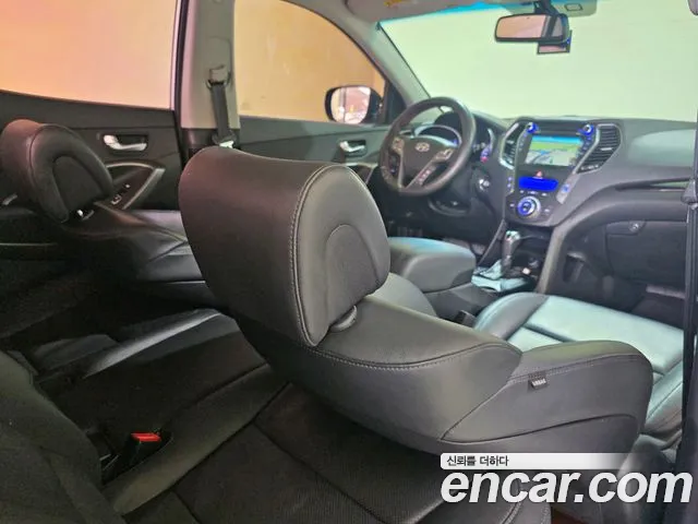 Hyundai Santa Fe 2013 thumb 8