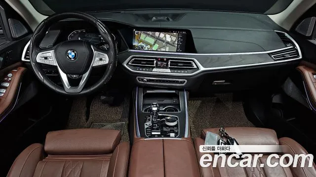 BMW X7 2021 thumb 7