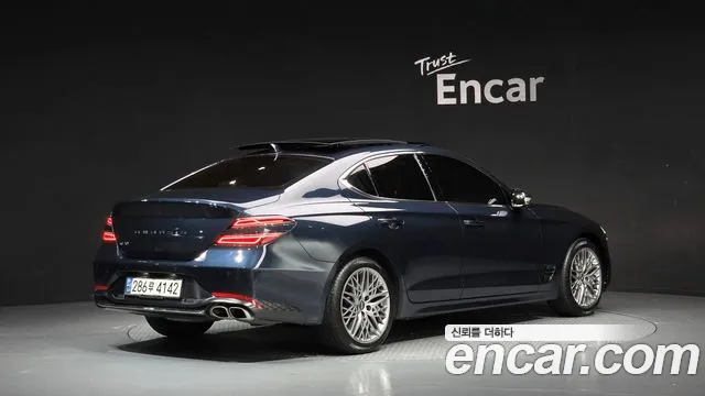 Genesis G70 2021 thumb 2