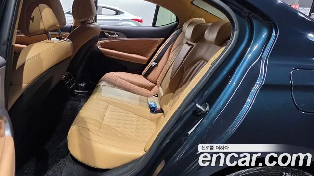 Genesis G70 2021 thumb 11