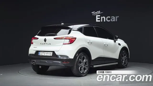 Renault Captur 2020 thumb 2