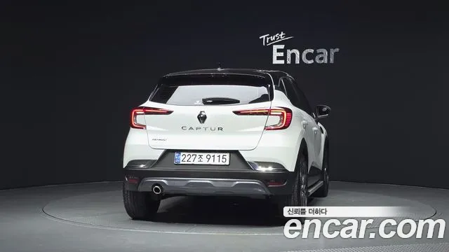 Renault Captur 2020 thumb 4