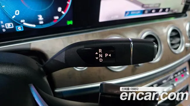 Mercedes-Benz E-Класс 2021 thumb 9