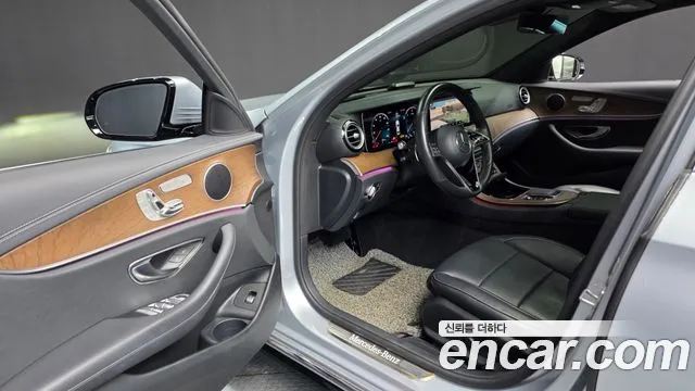 Mercedes-Benz E-Класс 2021 thumb 10