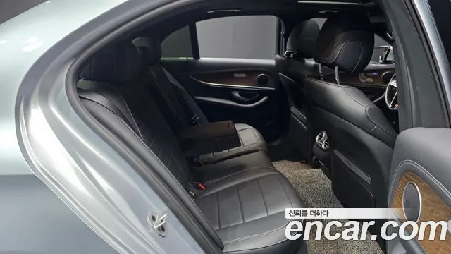 Mercedes-Benz E-Класс 2021 thumb 12