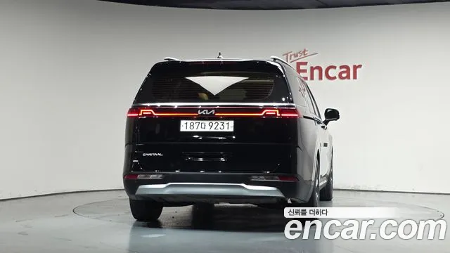 Kia Carnival 2022 thumb 3