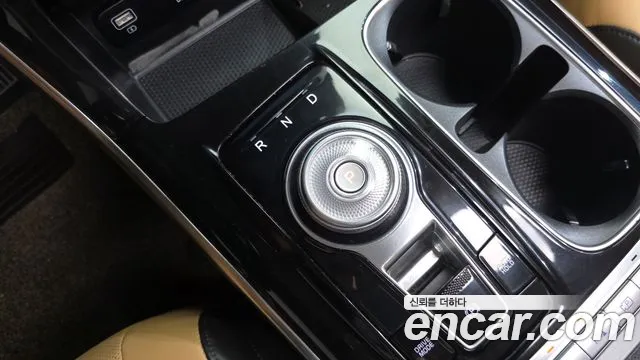 Kia Carnival 2022 thumb 8