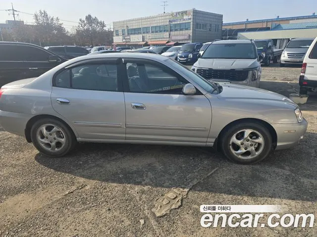 Hyundai Avante 2004 thumb 4