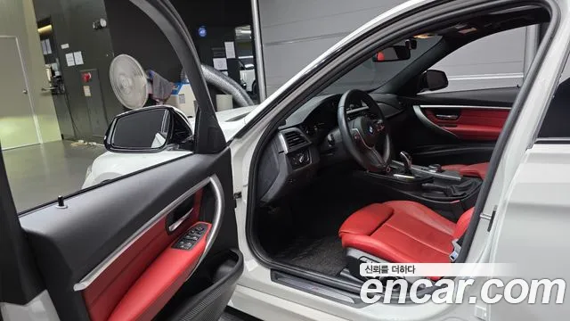 BMW 3 серии 2018 thumb 10