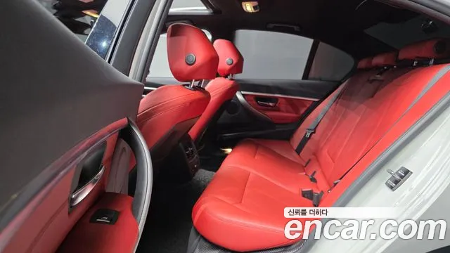 BMW 3 серии 2018 thumb 12
