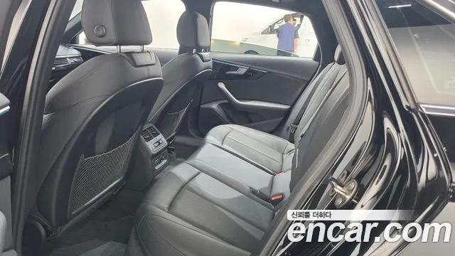 Audi A4 2021 thumb 11