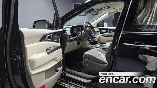 Kia Carnival 2021 thumb 10