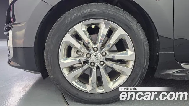 Kia Carnival 2016 thumb 5