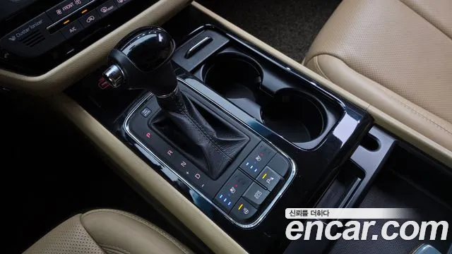 Kia Carnival 2016 thumb 9