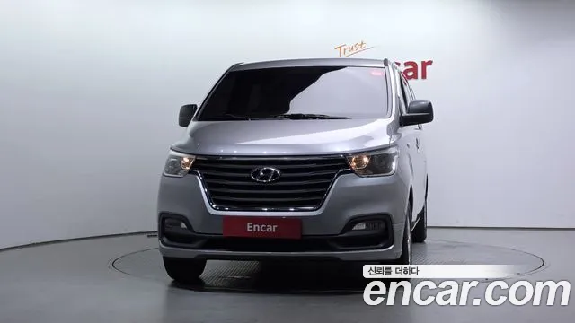 Hyundai Starex 2021 thumb 3