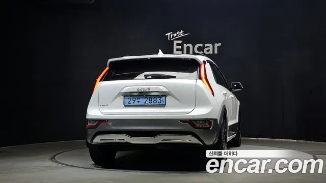 Kia Niro 2022 thumb 4