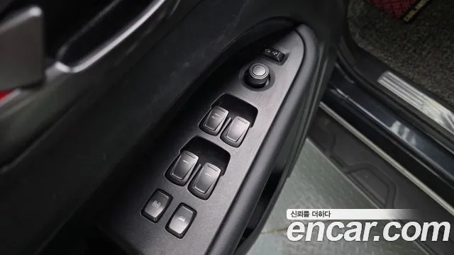 KG_Mobility_Ssangyong Rexton 2021 thumb 12