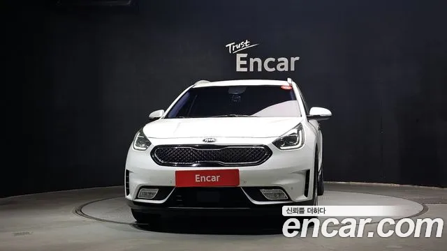 Kia Niro 2018 thumb 3