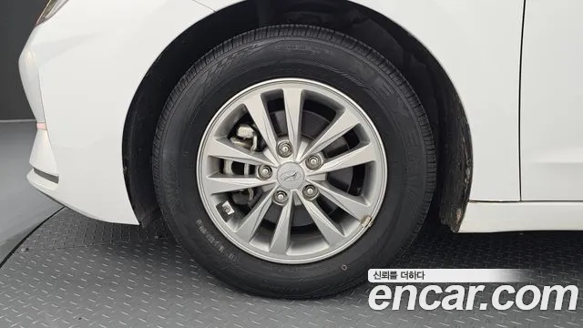 Hyundai Avante 2019 thumb 5