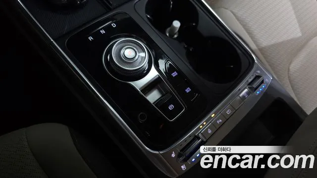 Kia Carnival 2024 thumb 8