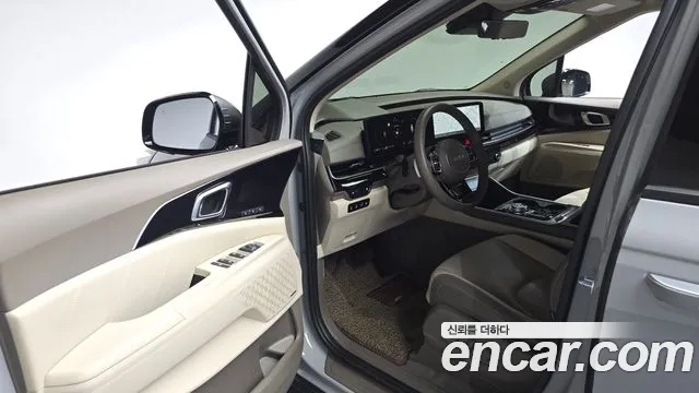 Kia Carnival 2024 thumb 9