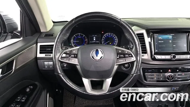 KG_Mobility_Ssangyong Rexton 2017 thumb 12