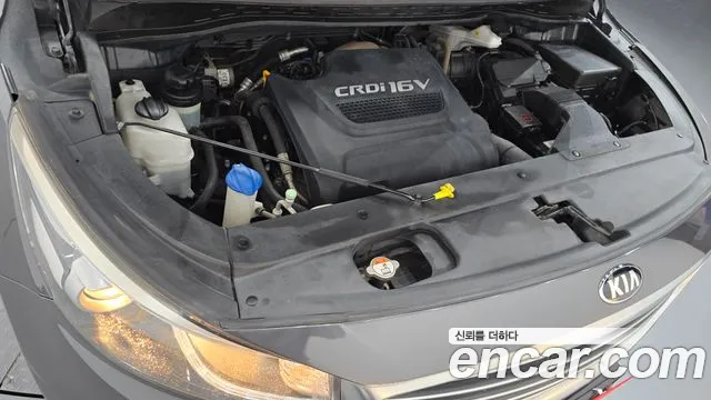 Kia Carnival 2015 thumb 5
