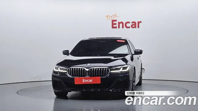 BMW 5 серии 2022 thumb 2