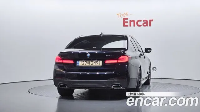 BMW 5 серии 2022 thumb 3