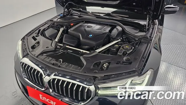 BMW 5 серии 2022 thumb 5