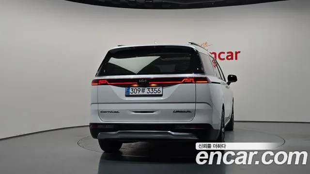 Kia Carnival 2020 thumb 4
