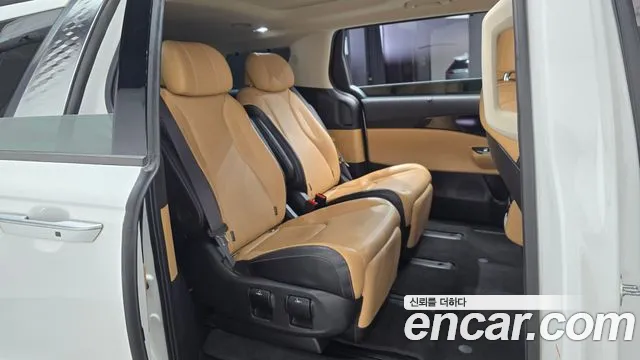 Kia Carnival 2020 thumb 11