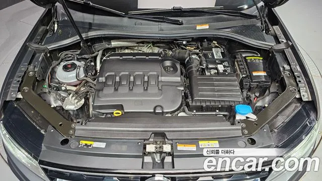 Volkswagen Tiguan 2020 thumb 6