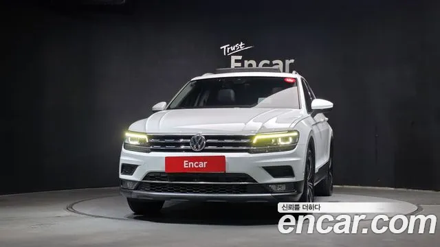 Volkswagen Tiguan 2018 thumb 3
