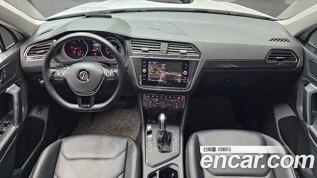 Volkswagen Tiguan 2018 thumb 7