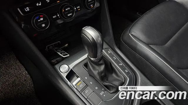 Volkswagen Tiguan 2018 thumb 9