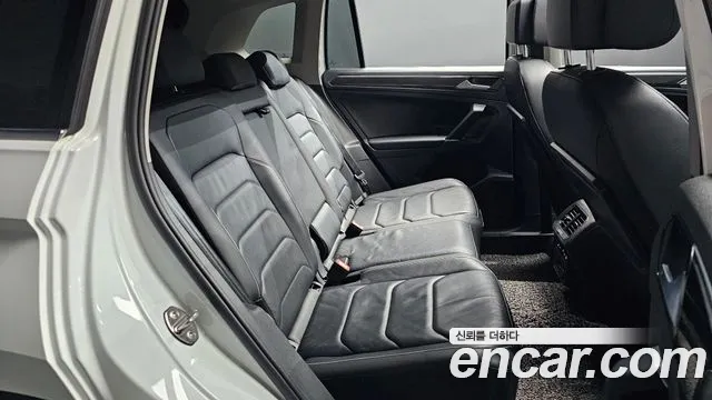 Volkswagen Tiguan 2018 thumb 12