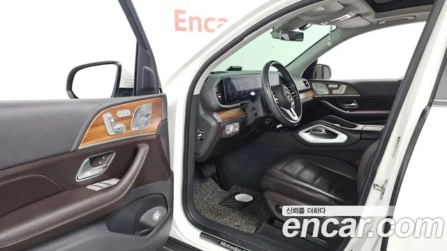Mercedes-Benz GLE 2020 thumb 10