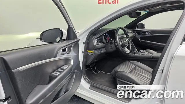 Genesis G70 2019 thumb 9