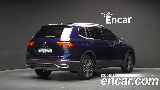 Volkswagen Tiguan 2023 thumb 2
