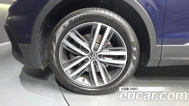 Volkswagen Tiguan 2023 thumb 5
