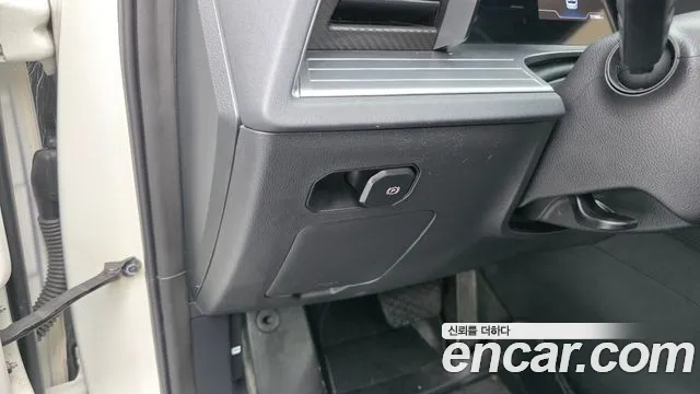 KG_Mobility_Ssangyong Torres 2022 thumb 12