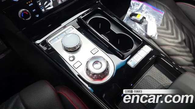 Genesis G80 2024 thumb 9